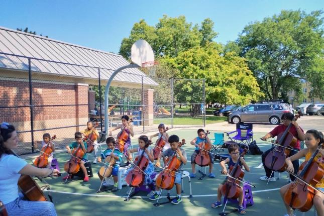 Tuition-free, bilingual Third Coast Suzuki Strings Program in Evanston